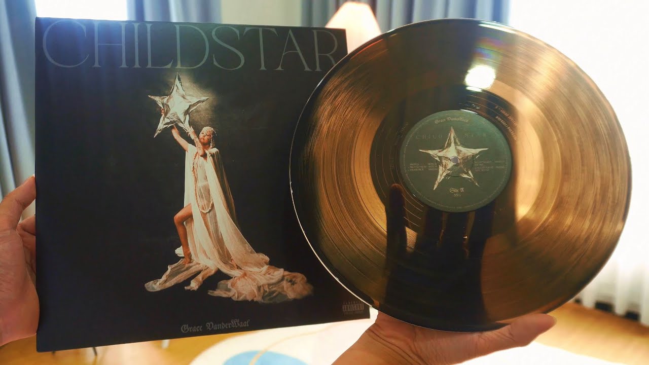 Grace Vanderwaal - Childstar Translucent black ice vinyl EP.532