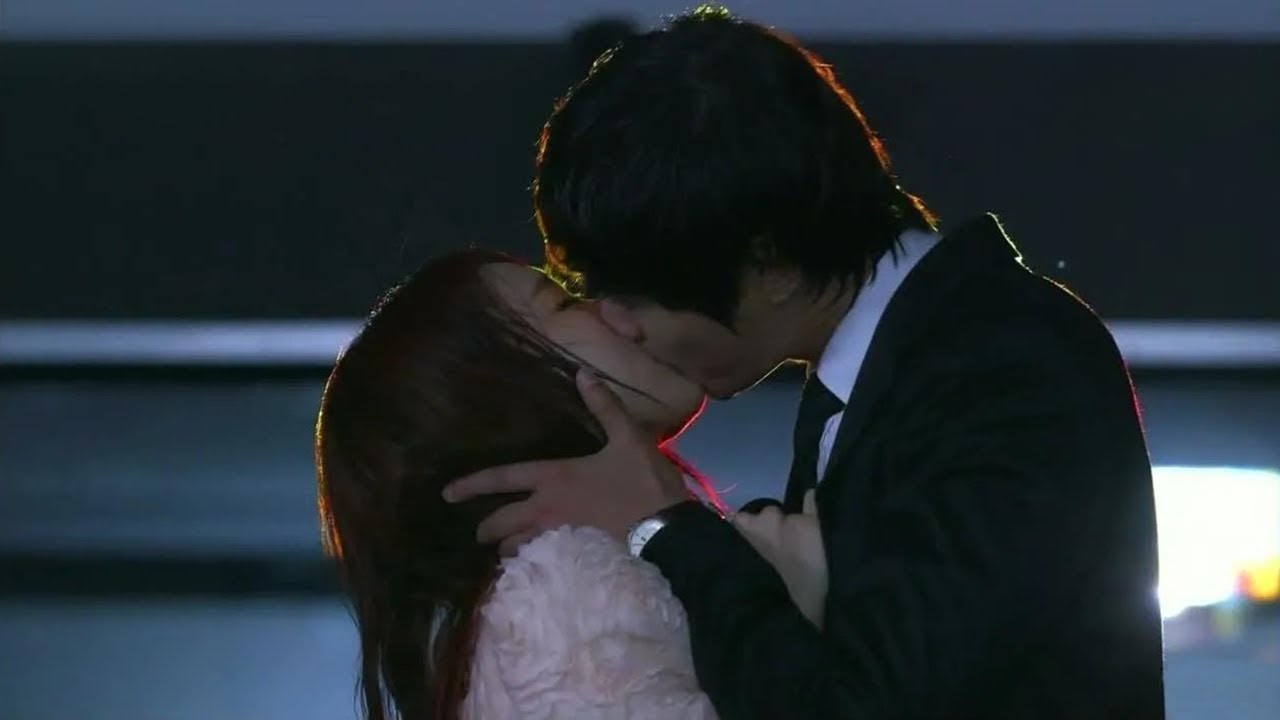 Los MEJORES 12 BESOS INTENSOS de Series COREANAS que se volvieron VIRALES | K-DRAMAS