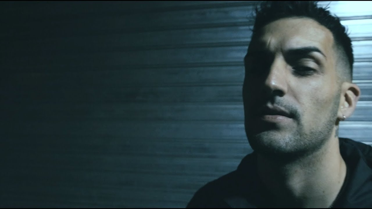 3. SH&Eacute; - Solo en mi locura (Videoclip Oficial) #TIEMPOVOL2