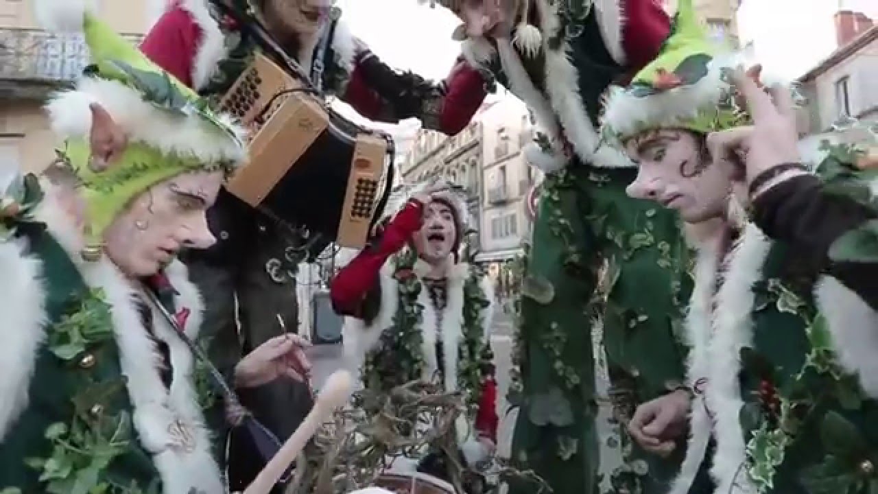 ANIMATION DE NOËL- LES LUTINS de la Forêt des 1000 étoiles ( COMPAGNIE VAGUABONDES)