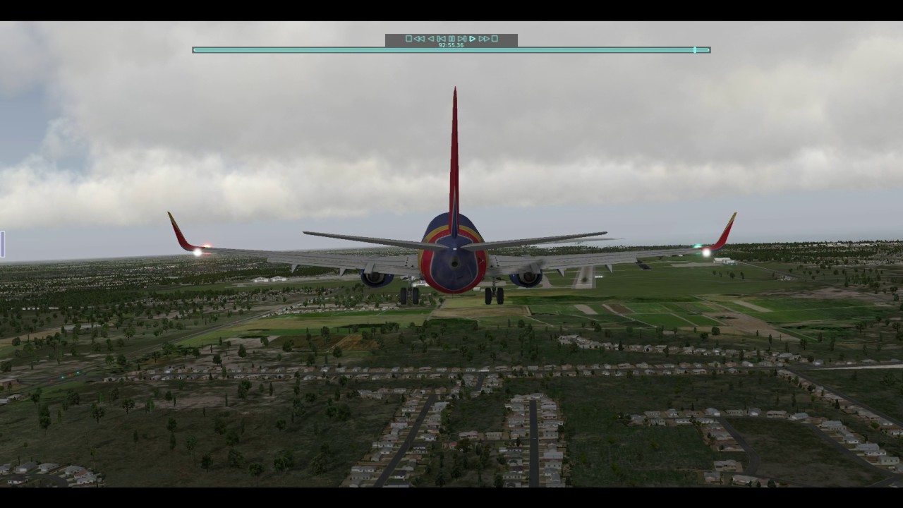 Heavy Crosswind landing at KMKE