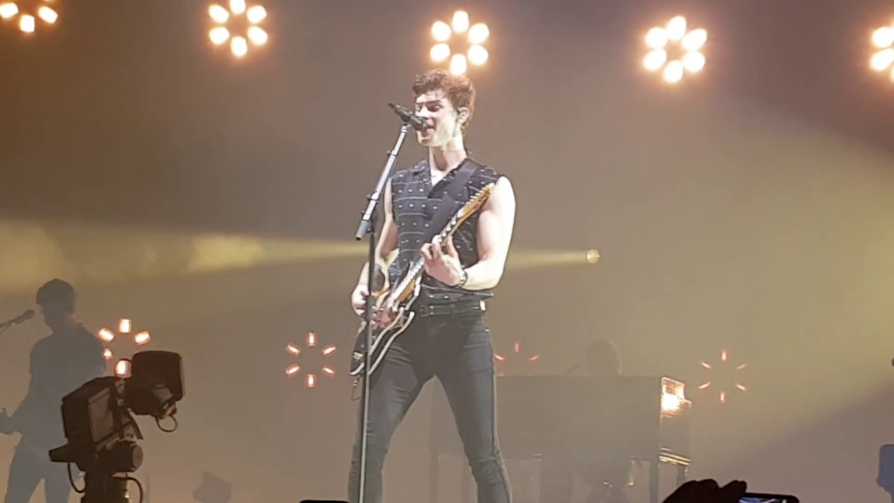 Shawn Mendes - Fix You & In My Blood (Live in Cologne)