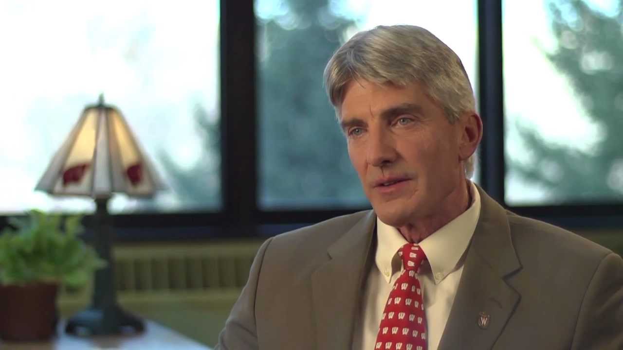 Welcome to the UW School of Veterinary Medicine with Dean Mark D. Markel