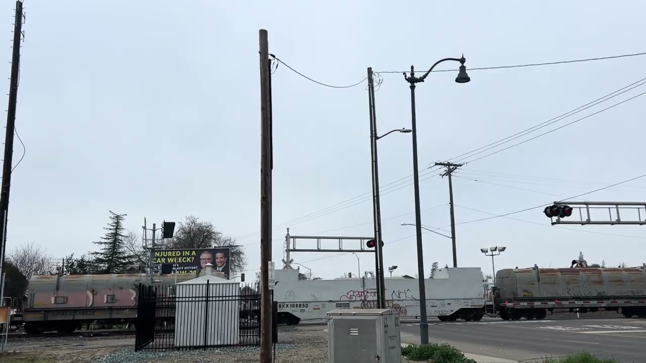 UP 8081 Manifest Freight Train w/ DPUs North - E, Lodi Avenue. Railroad Crossing, Lodi CA