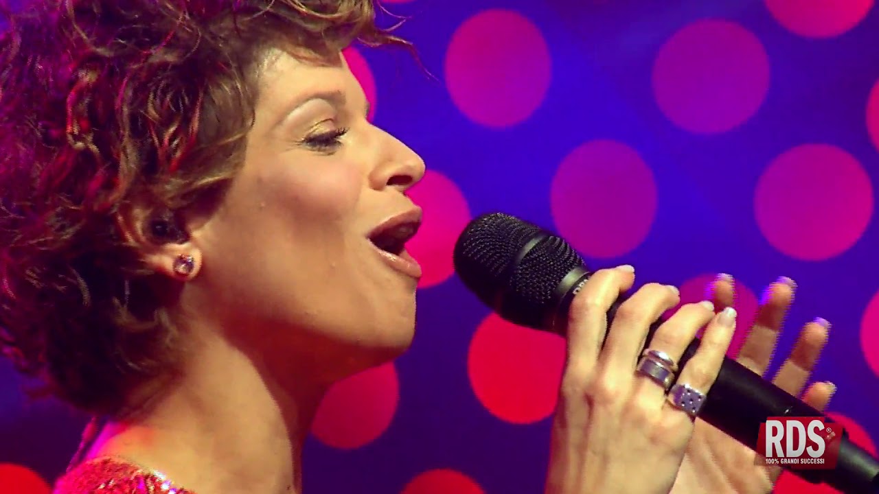 Alessandra Amoroso Rds Showcase  Concerto Hd