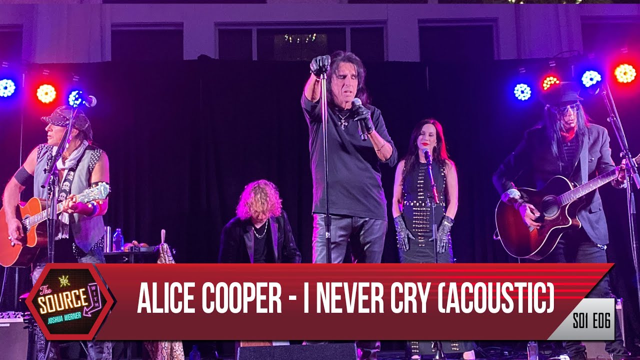 Alice Cooper Performs a Special Acoustic Performance of I Never Cry