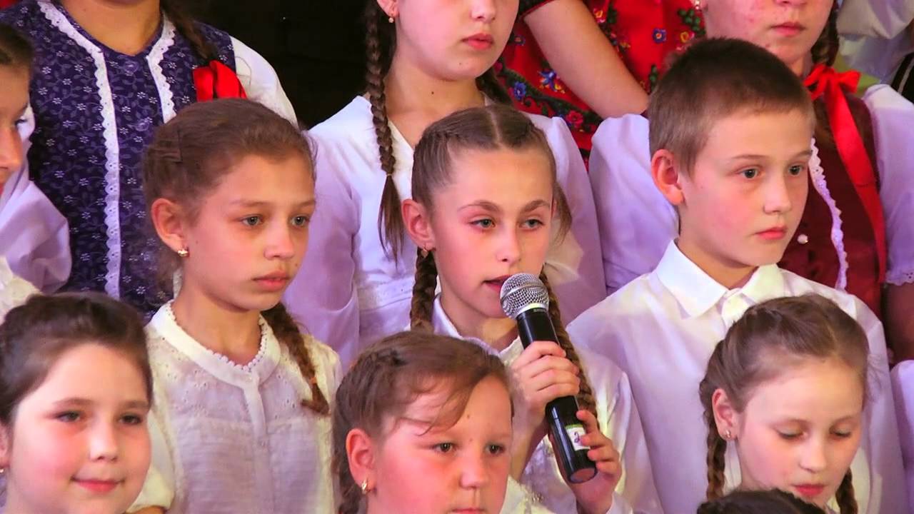 Anyák napja, Nagydobronyi Középiskola 2015