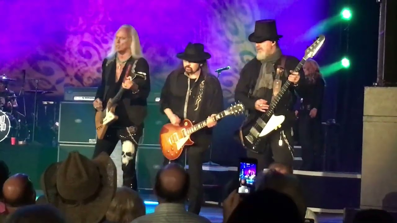 That Smell by Lynyrd Skynyrd live at Hertz Arena 2-9-17