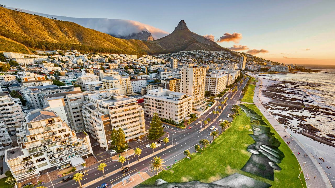 A Look At Sea Point,  Cape Town, South Africa