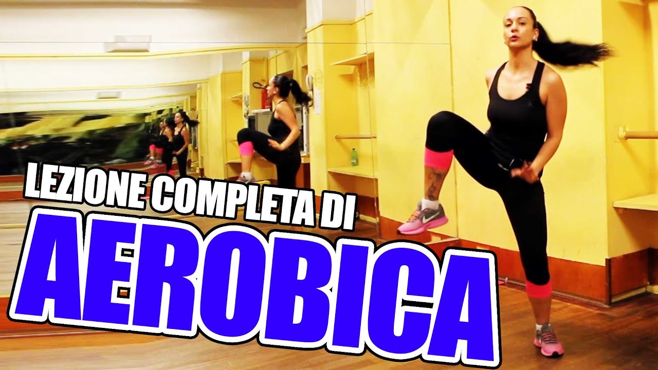 Aerobica per dimagrire a casa: lezione completa di allenamento in italiano facile