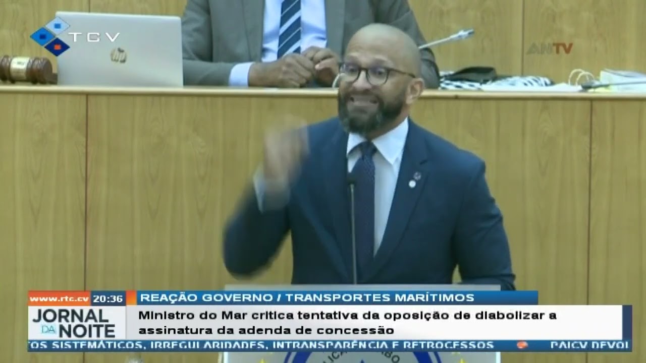 Abraão Vicente invocou naufrágio de 9 navios com perda de vidas e a não demissão da ex- ministra