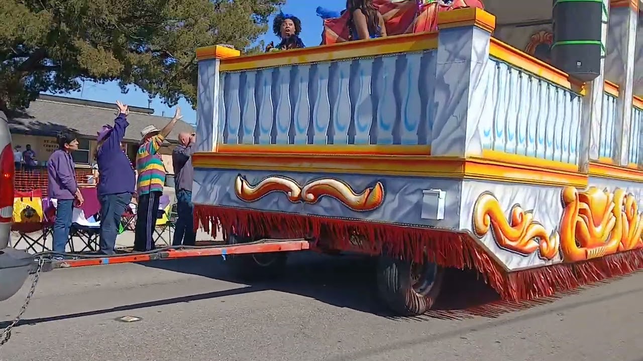 Thibodaux parade 1