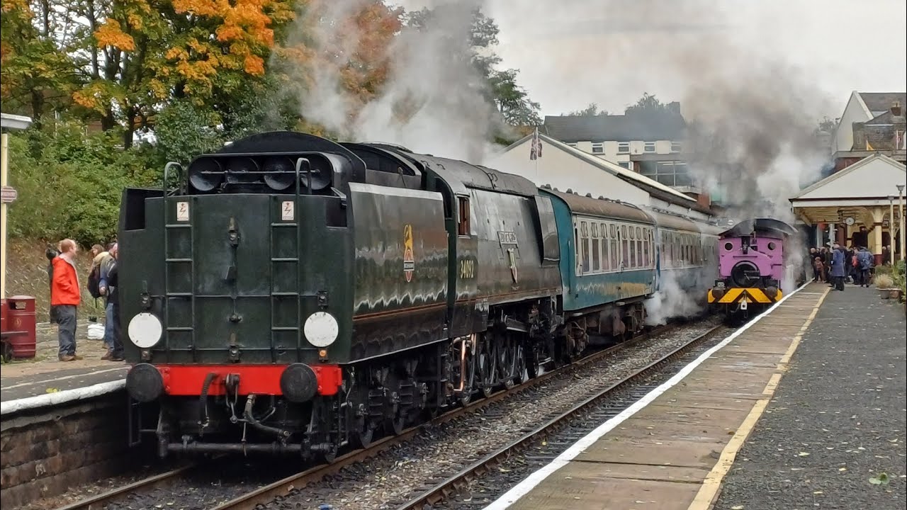East Lancs Autumn Steam Gala 13/10/24  9F 92134, city of Wells ,fenernes rail number 20 and more