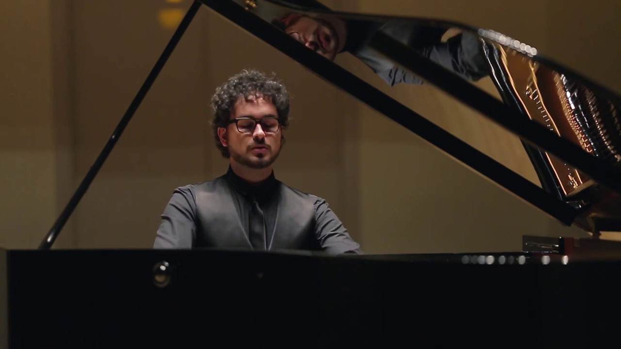 Beethoven - Sonata Op. 27 No.2 