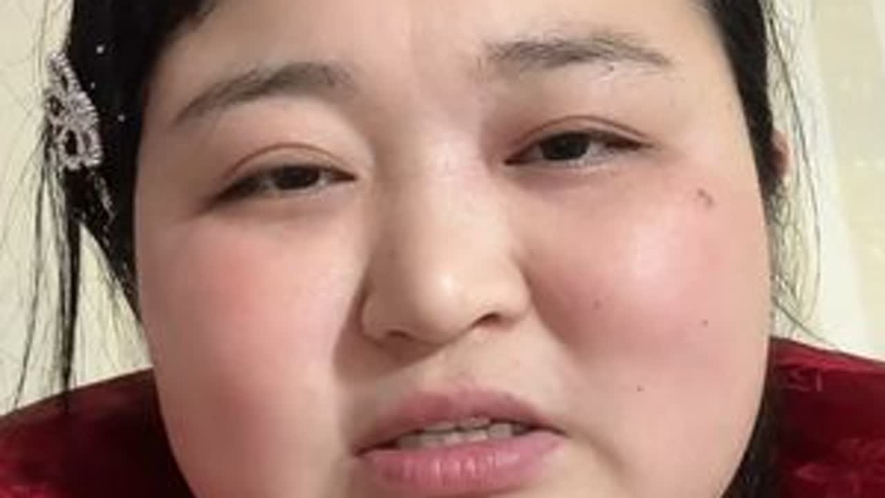 我不想他是别人口中考100分的好孩子，那样会非常累，他的人生不止有学习还有很多有趣的事情，但是他也不能一点不在乎成绩，上学的年纪肯定不能天天玩，我要求他语文数学85分以上，英语达到70分真的多吗...