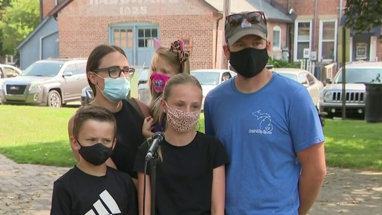 Macomb County parents say they're being bullied for wearing masks