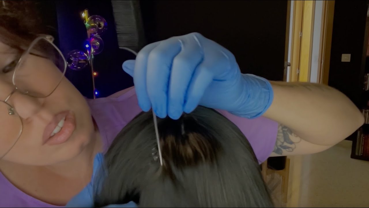 ASMR 🧑‍🏫💇🏻‍♀️ Revisión de cabello en el cole🎒Lice check