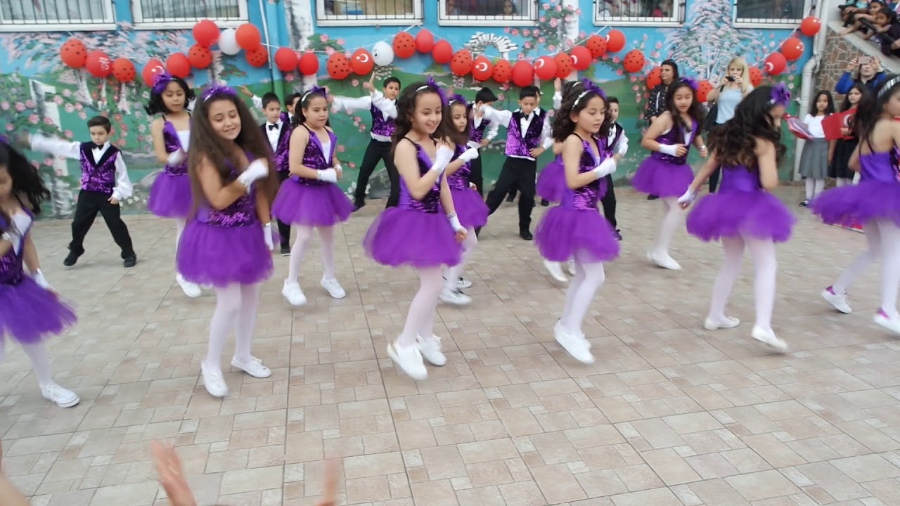 23 Nisan Zumba Gösterisi