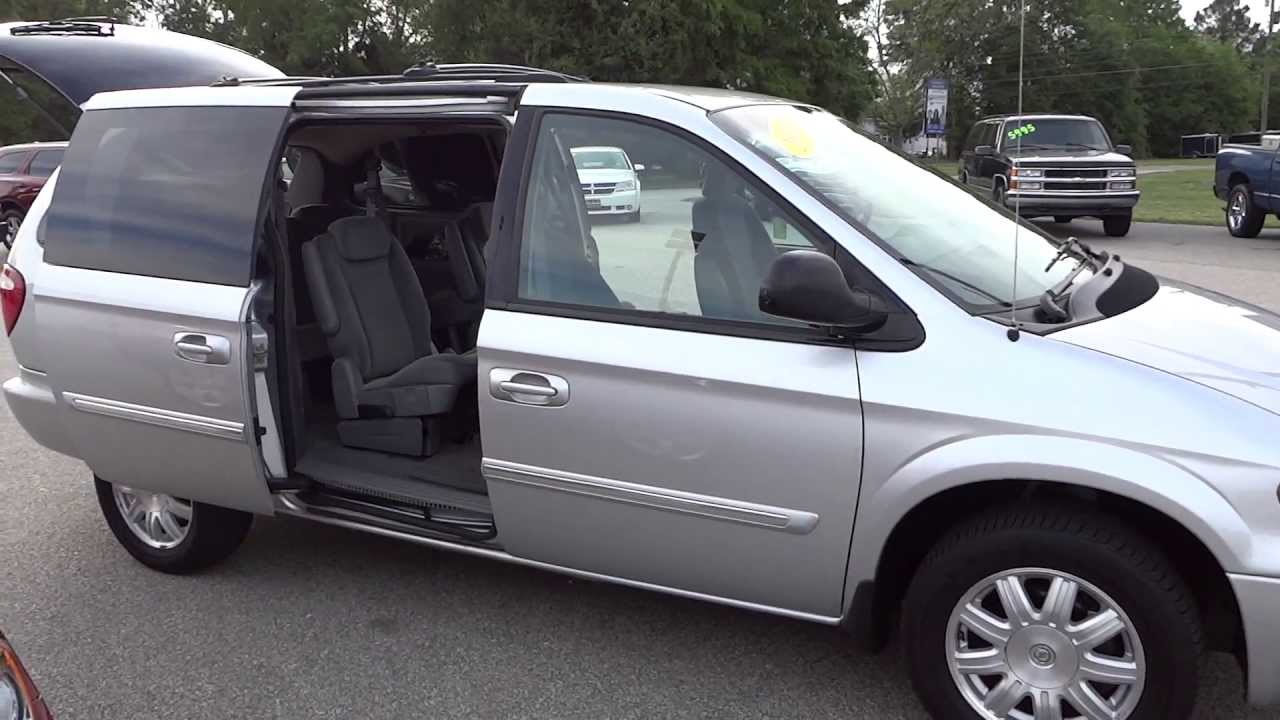 👉 2005 CHRYSLER TOWN & COUNTRY TOURING