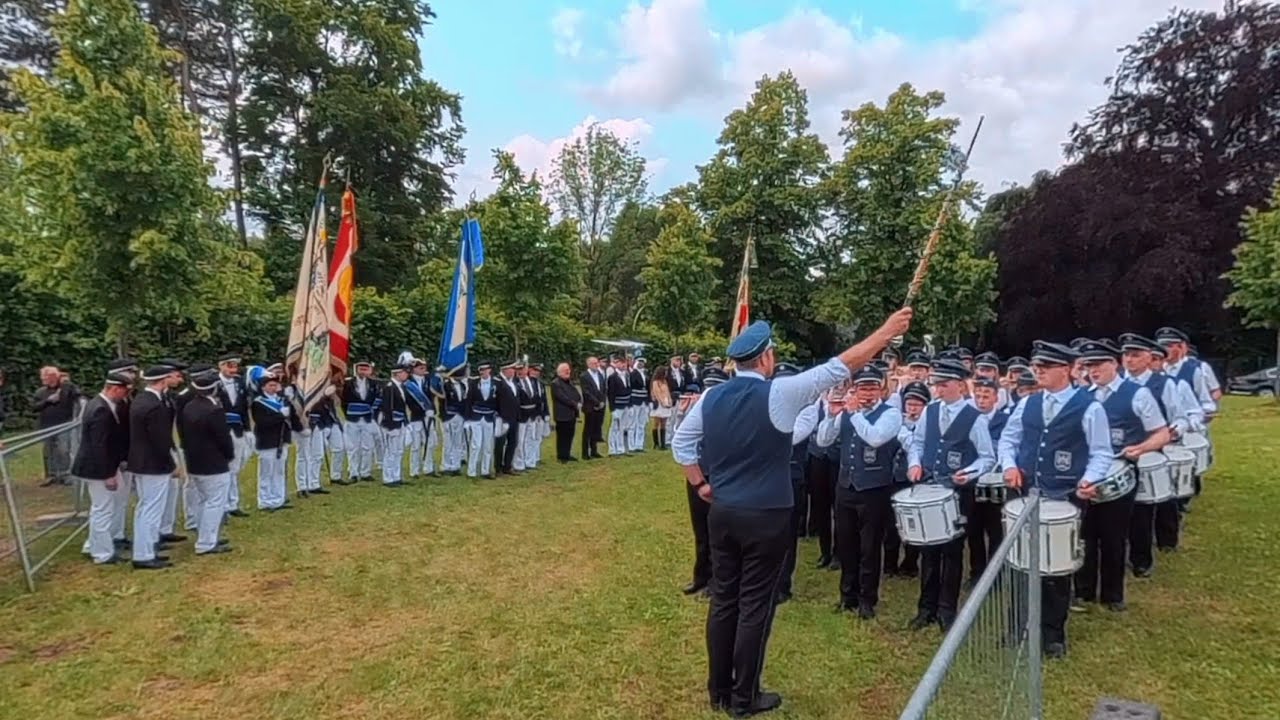 Schützenfest Warstein 2025 - Montag - Auszug zum Vogelschießen