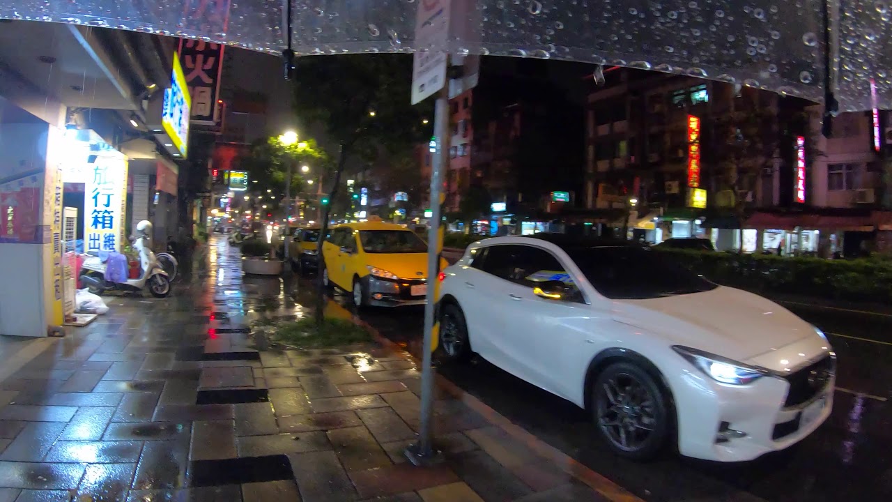 Taipei, Taiwan Rain Walk | Xinyi District to Raohe Night Market (December 23, 2019) - ASMR