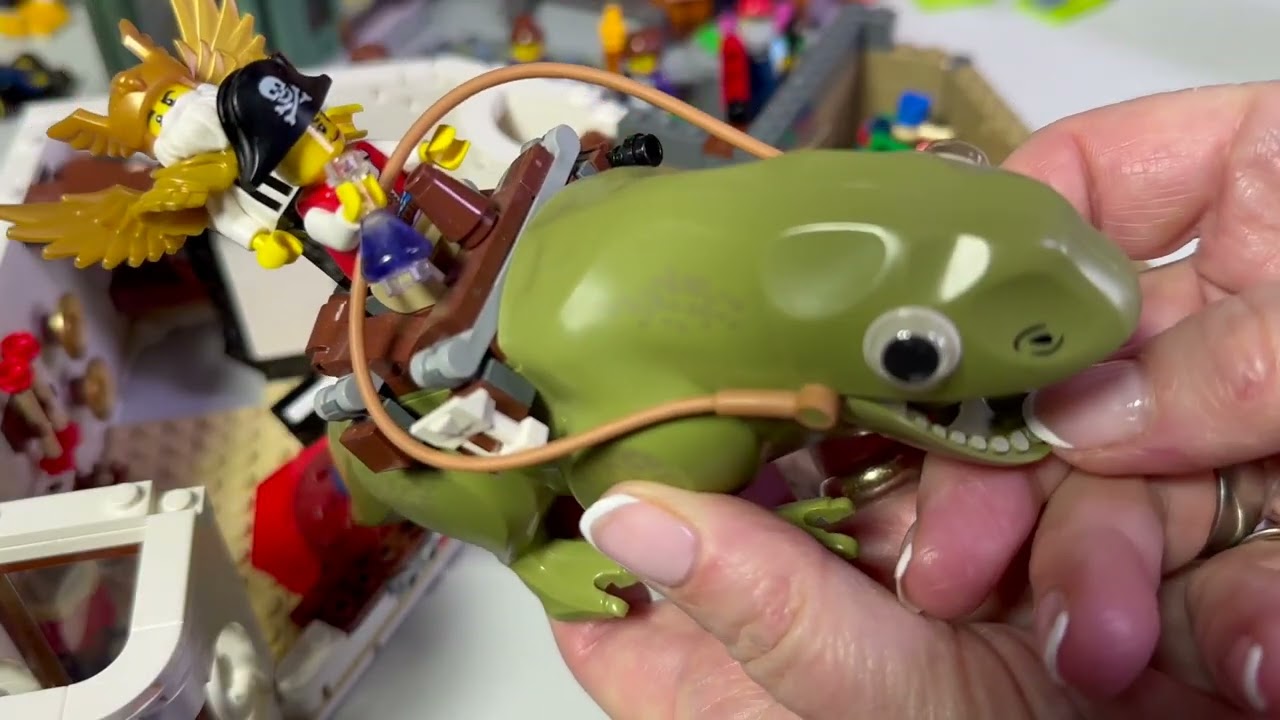 LEGO 11371 ICONS Shopping Street Bag 14