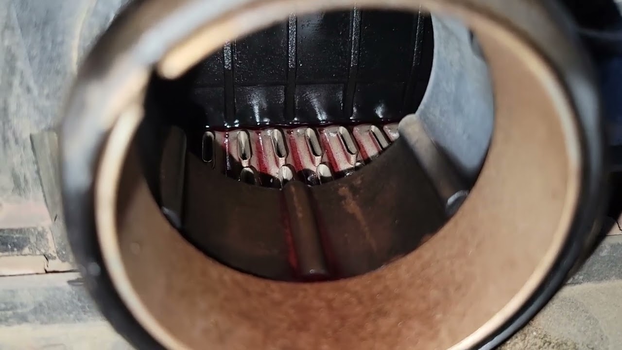 DAF  выдавливает Антифриз