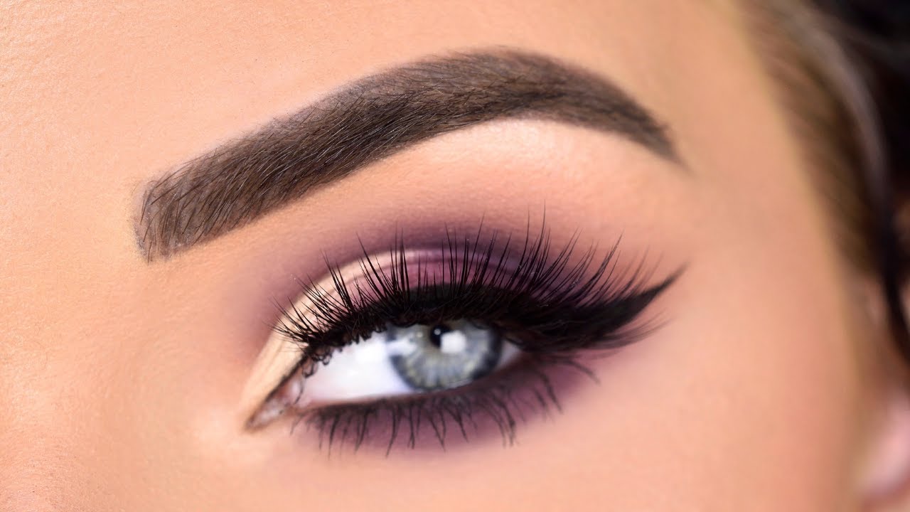 Deck of Scarlet x ThatGirlShaeXo Oracle Eyeshadow Palette