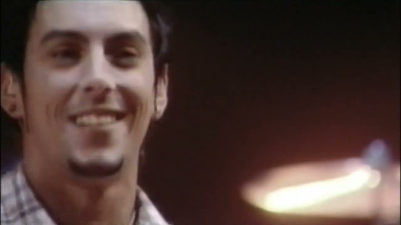 Lostprophets - Wake Up (Make a Move) Live @ TOTP 2004