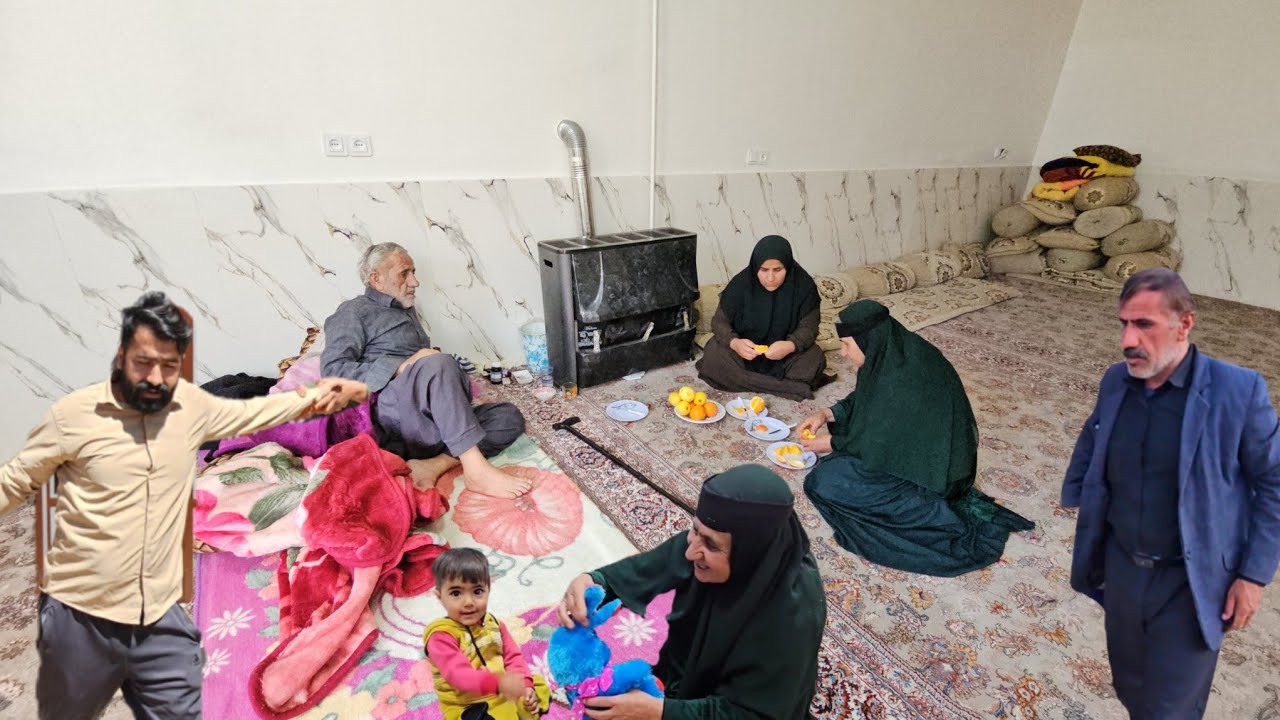 In the Embrace of Fear:The Sudden Visitof the Medina Nomad Family the Fearof ShahabTaking Elena Back