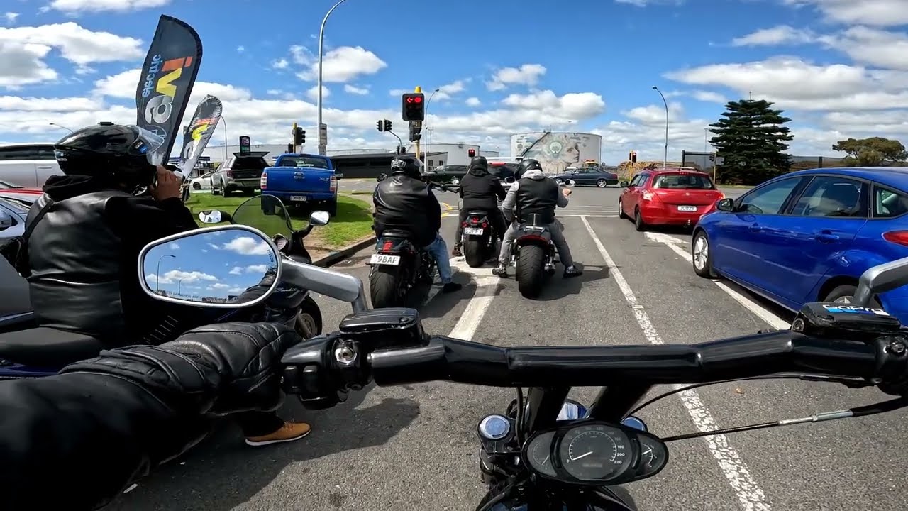 #,,,  PICK UP  BROS NEW V-ROD # TAURANGA #VROD LIFE 💯