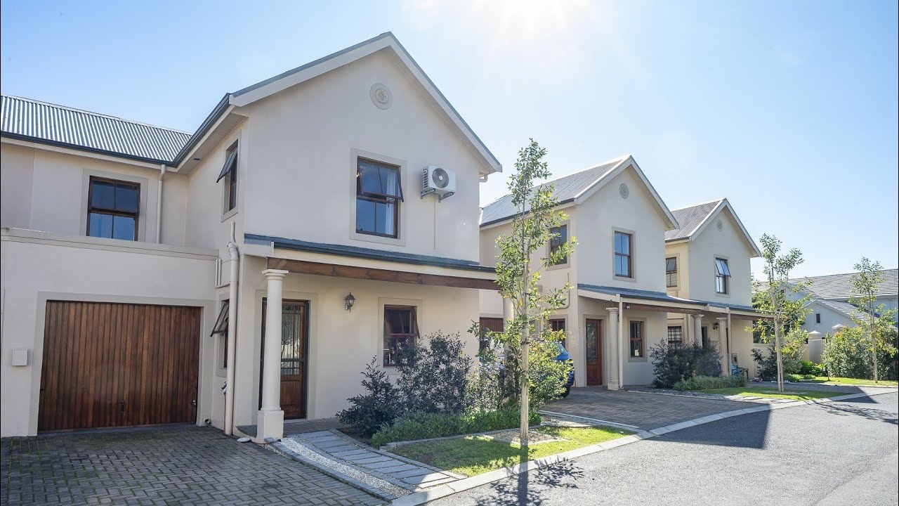 Exceptional 3-Bedroom Duplex Townhouse with solar and inverter in Graanendal