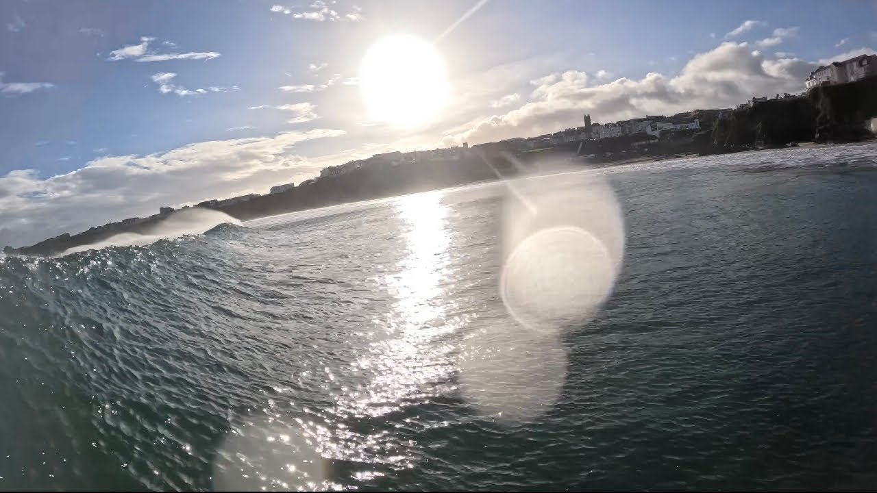 SURFING NEWQUAY HARBOUR WALL! Charging super fun peelers, TOWAN BEACH