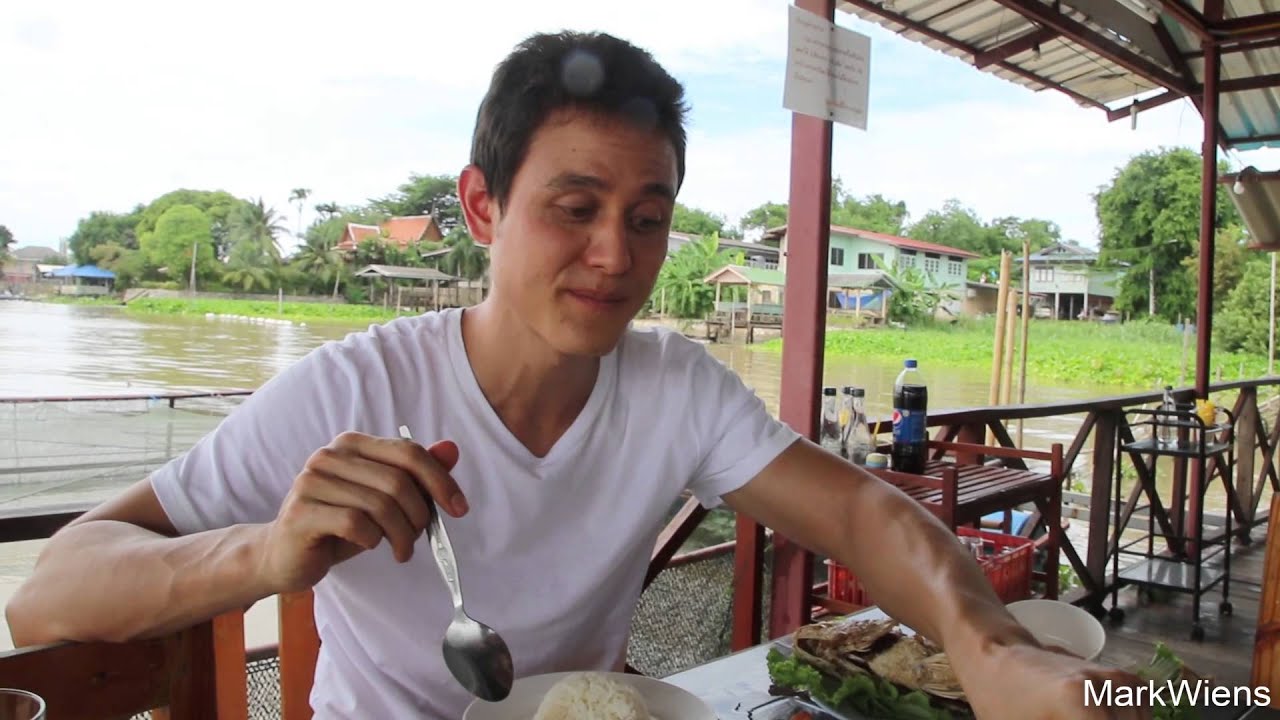 Giant River Prawns (กุ้งเผา) in Ayutthaya (Insane Delicious Alert)!