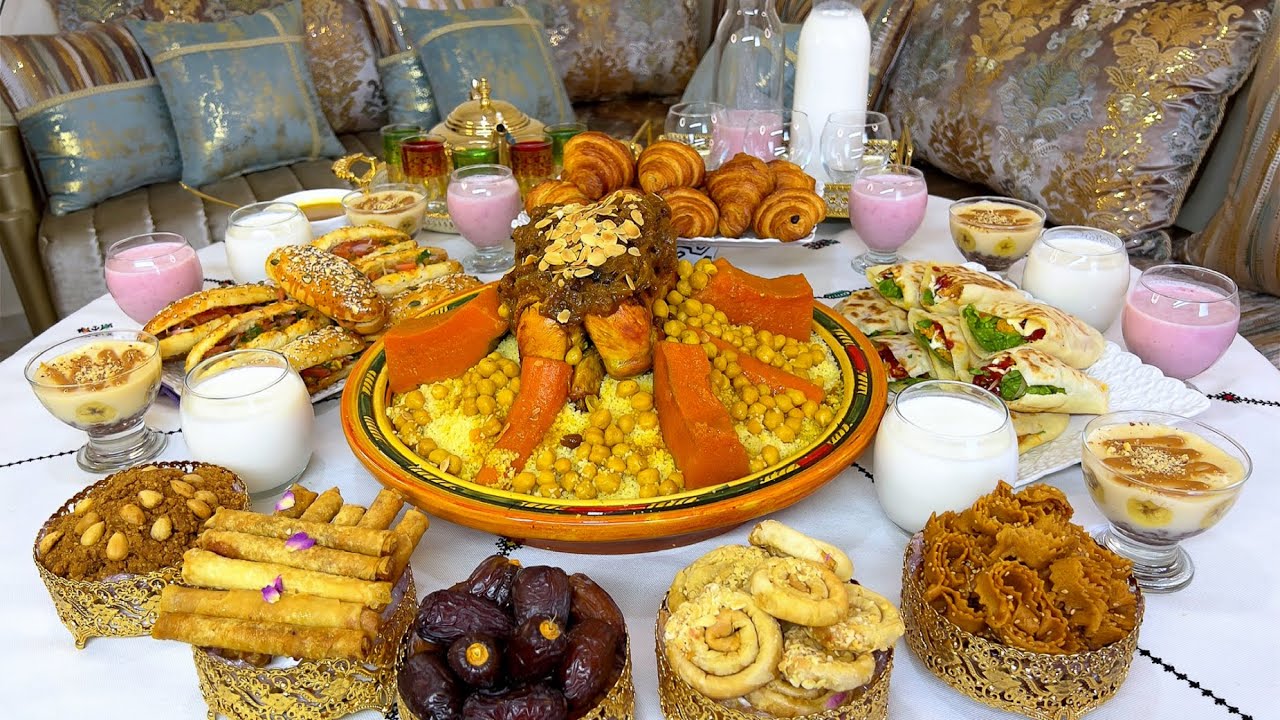 فطور نصف رمضان🌙العشا وحتى السحور سندويتشات كيحمقو👌🏻كسكسو ديال العواشر😋ساهل ماهل تحلية الكراميل وعصير