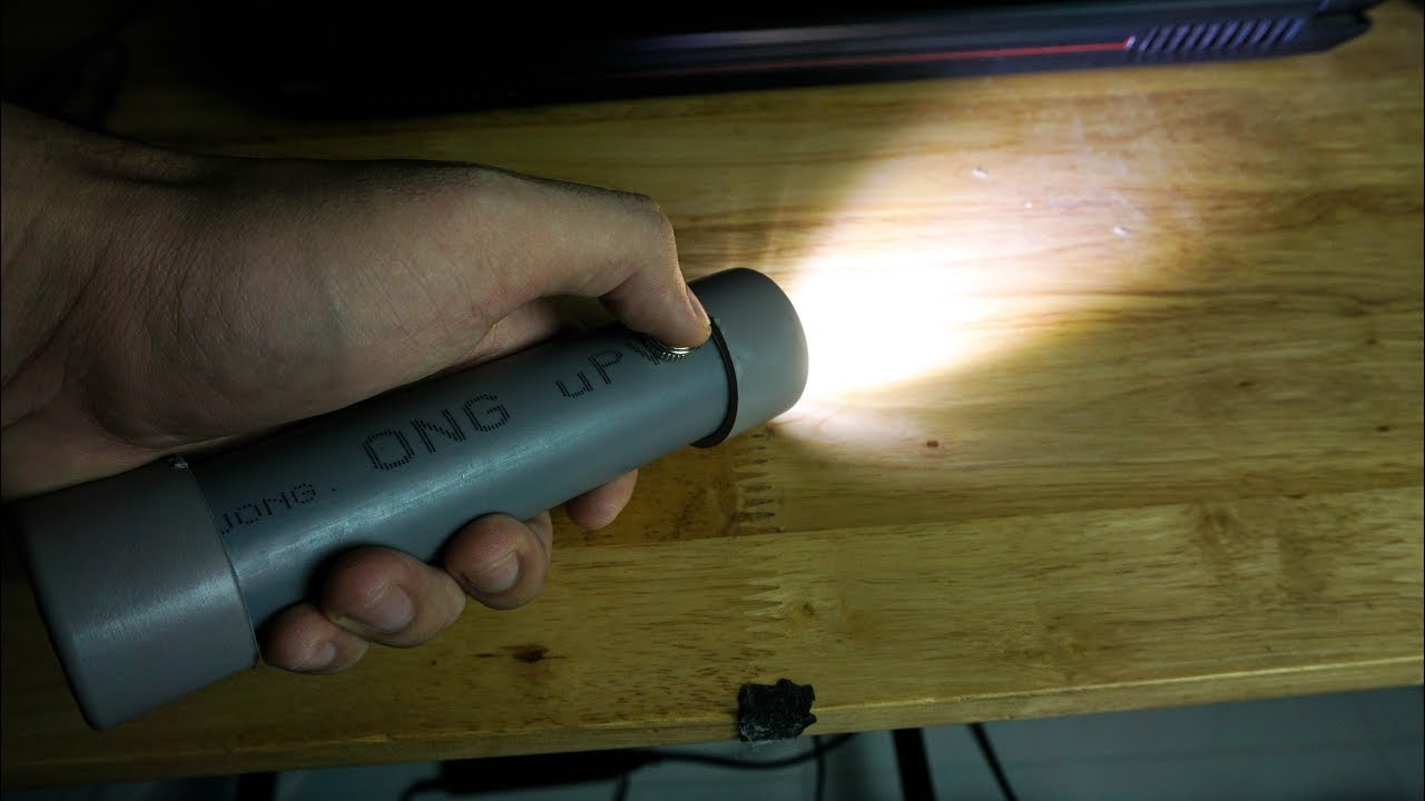 Como Hacer una Linterna en casa (DIY Super Bright LED Torch)
