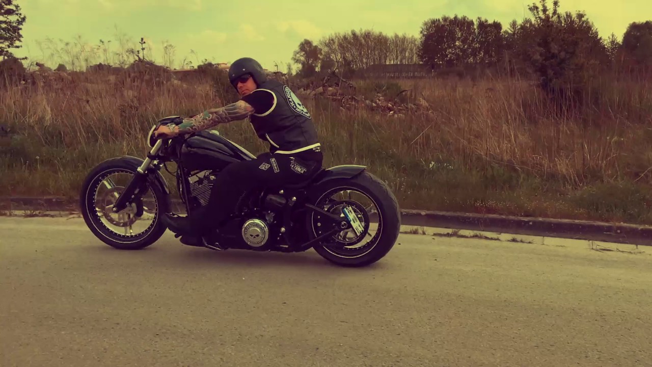 Harley Davidson Softail Breakout FXSB Custom Bike