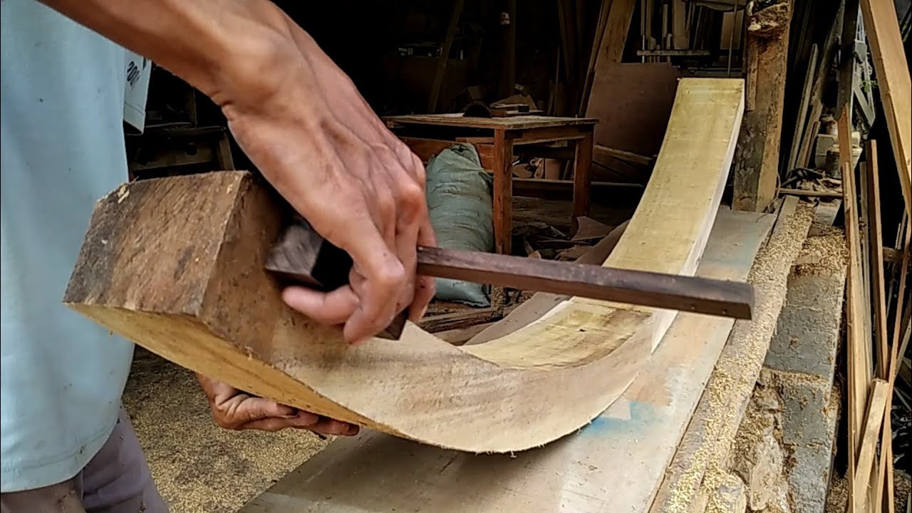 Teknik tukang kayu dari awal sampai jadi membuat kusen kayu lengkung