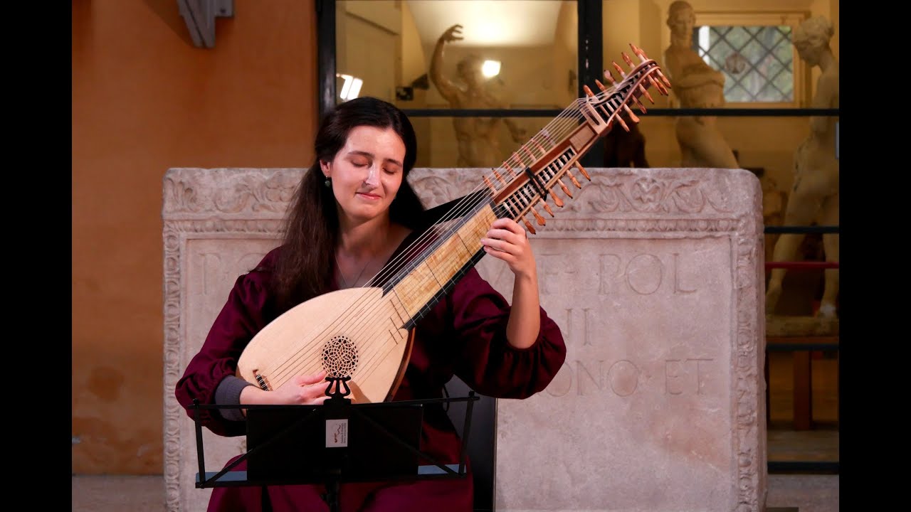 Giovanni Girolamo Kapsperger - Toccata, Gagliarda, Corrente. Marina Belova - lute. G&M Festival