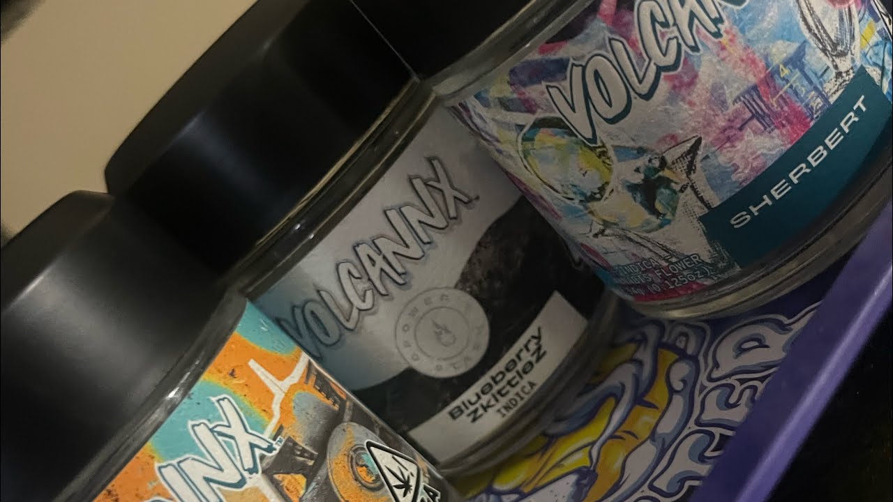 ✨NEW BRAND ALERT 🚨✨ Volcannx 🛸💨 Review🔥🔥🔥