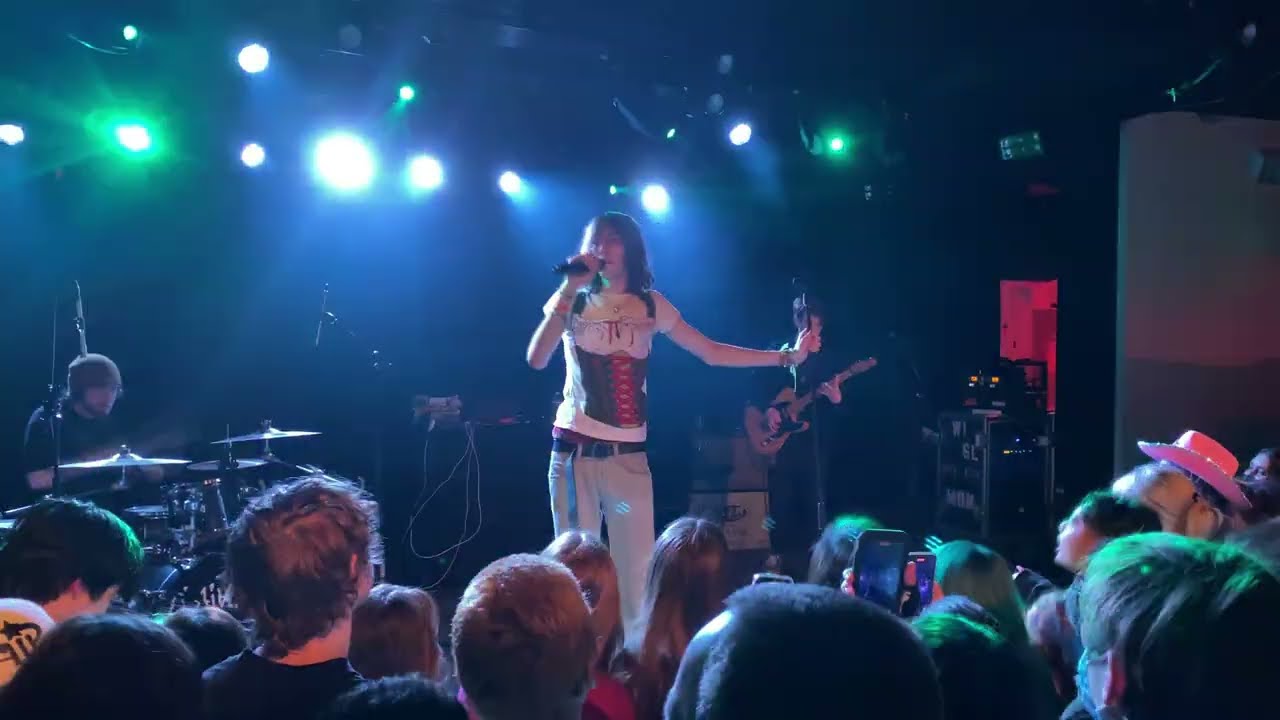 aldn - glittr (Live at Washington D.C)