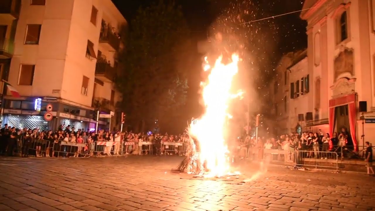 Vigevano: il Diavolo quest'anno brucia in ritardo