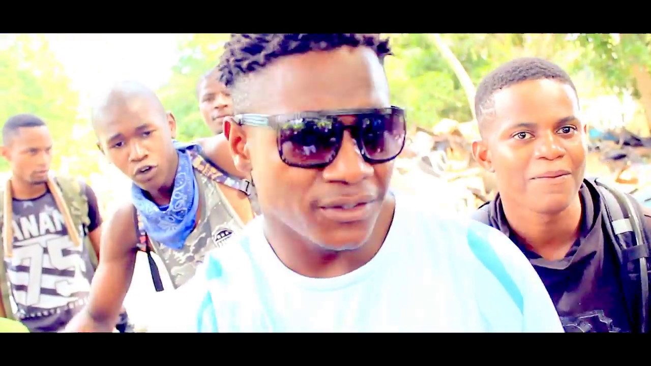 Max-t ft izi EL-K x Zehef ( clip officiel  )FREESTYLE -2017