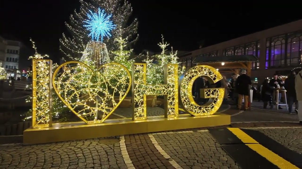 Weihnachtsmarkt Bad Hamburg Winterzauber Lichter & Leckereien جولة في سوق عيد الميلاد – باد هامبورغ