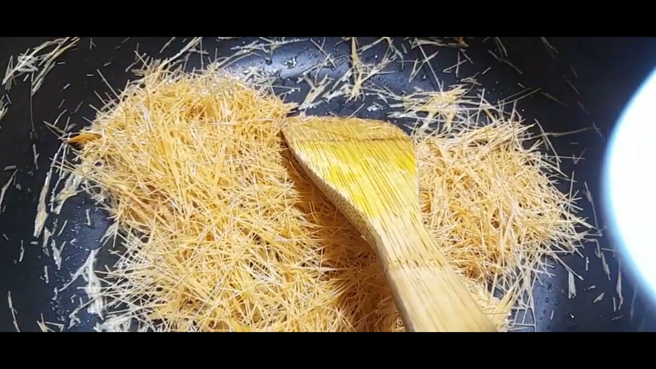 সেমাই এবং ক্ষীরের স্বাদ নিন একই রেসিপিতে