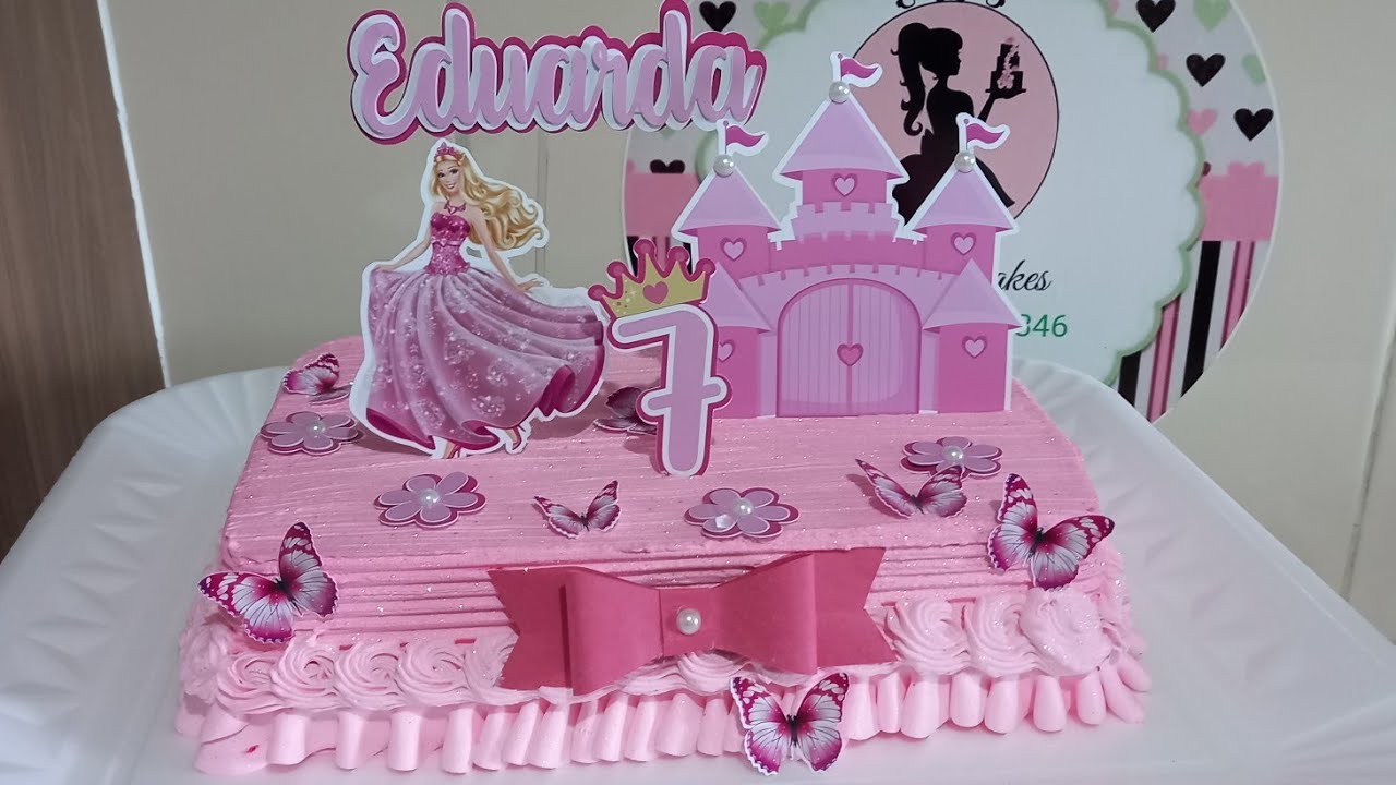 Bolo barbie / topper / retangular / Chantilly rosa / karine cakes ..