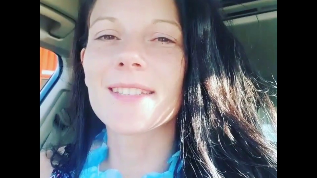 Mandy Flores posts real phone number on instagram