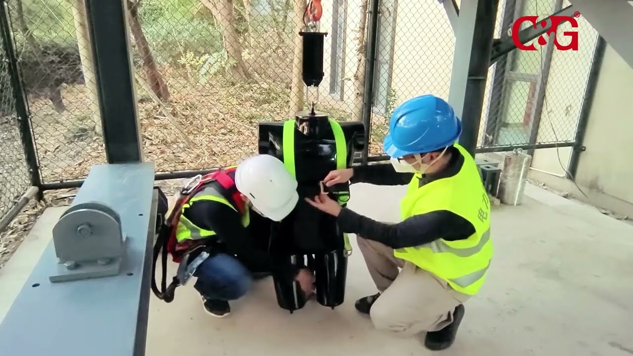 Full body harness dynamic test