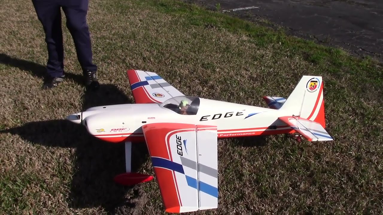 Phoenix Models Edge 540 120 Size - Ian's new plane!