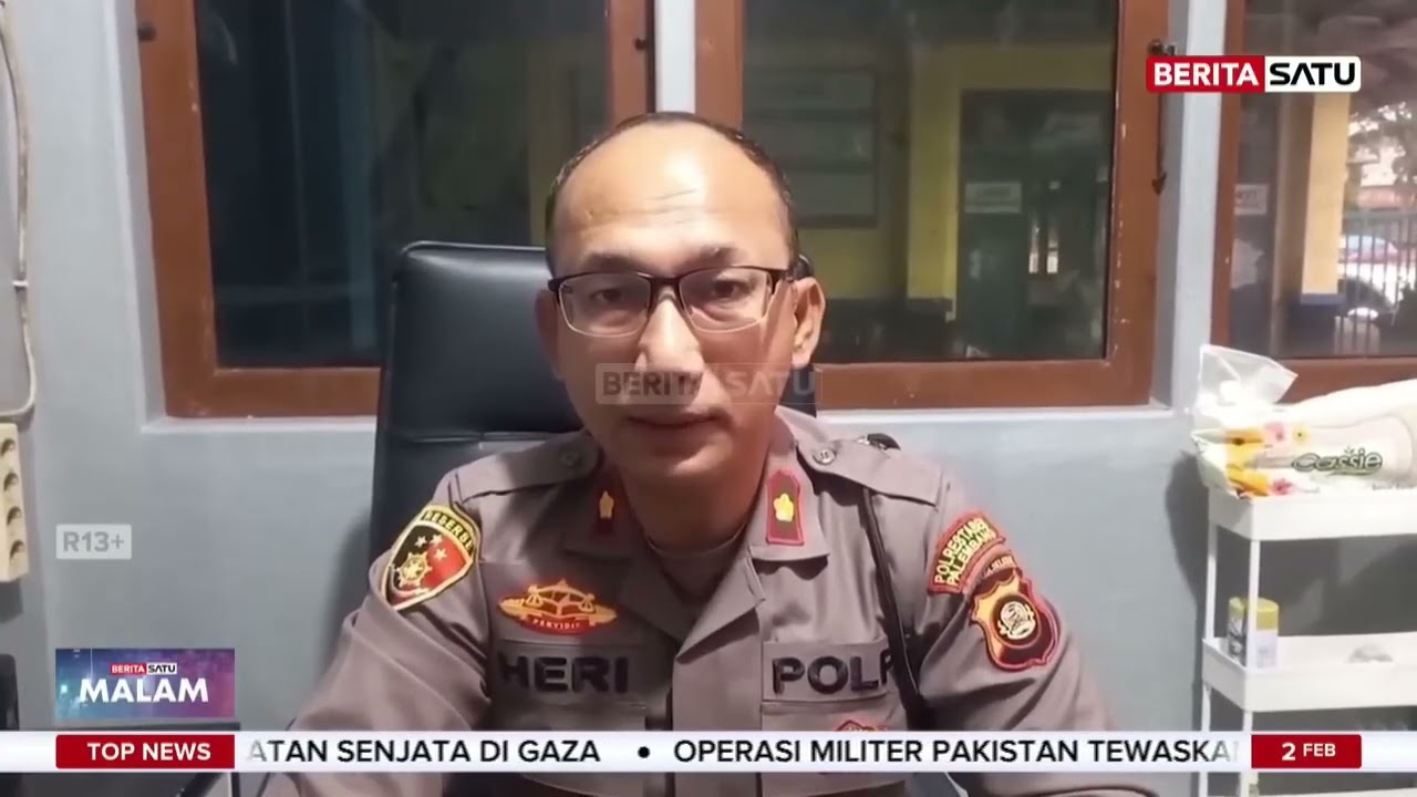 Kepergok Mencuri, Pria Diamuk Warga di Jembatan Palembang #beritasatu